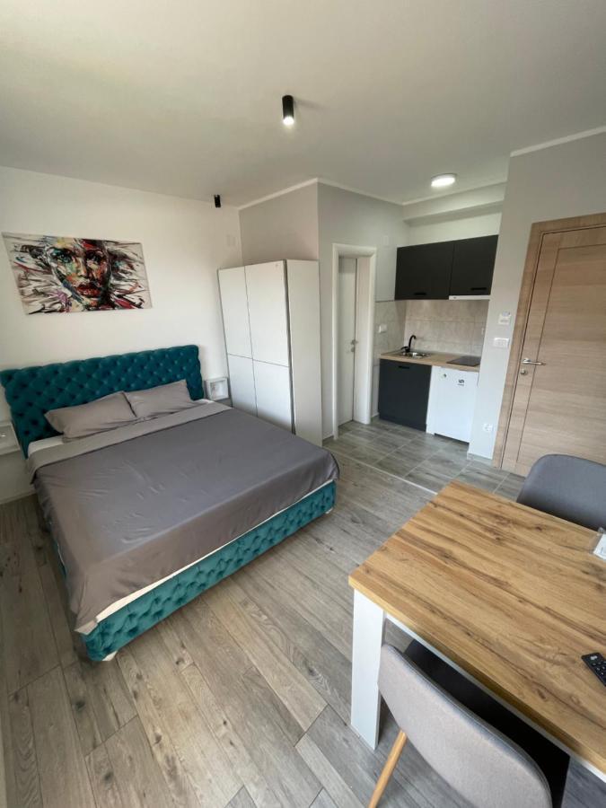 Apartmani Borova 2 Veliko Gradište Extérieur photo