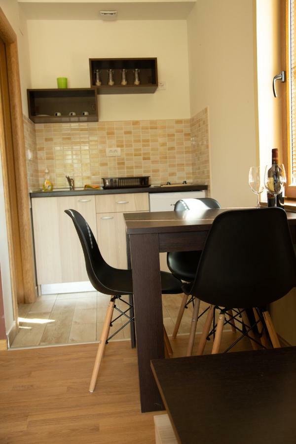 Apartmani Borova 2 Veliko Gradište Extérieur photo